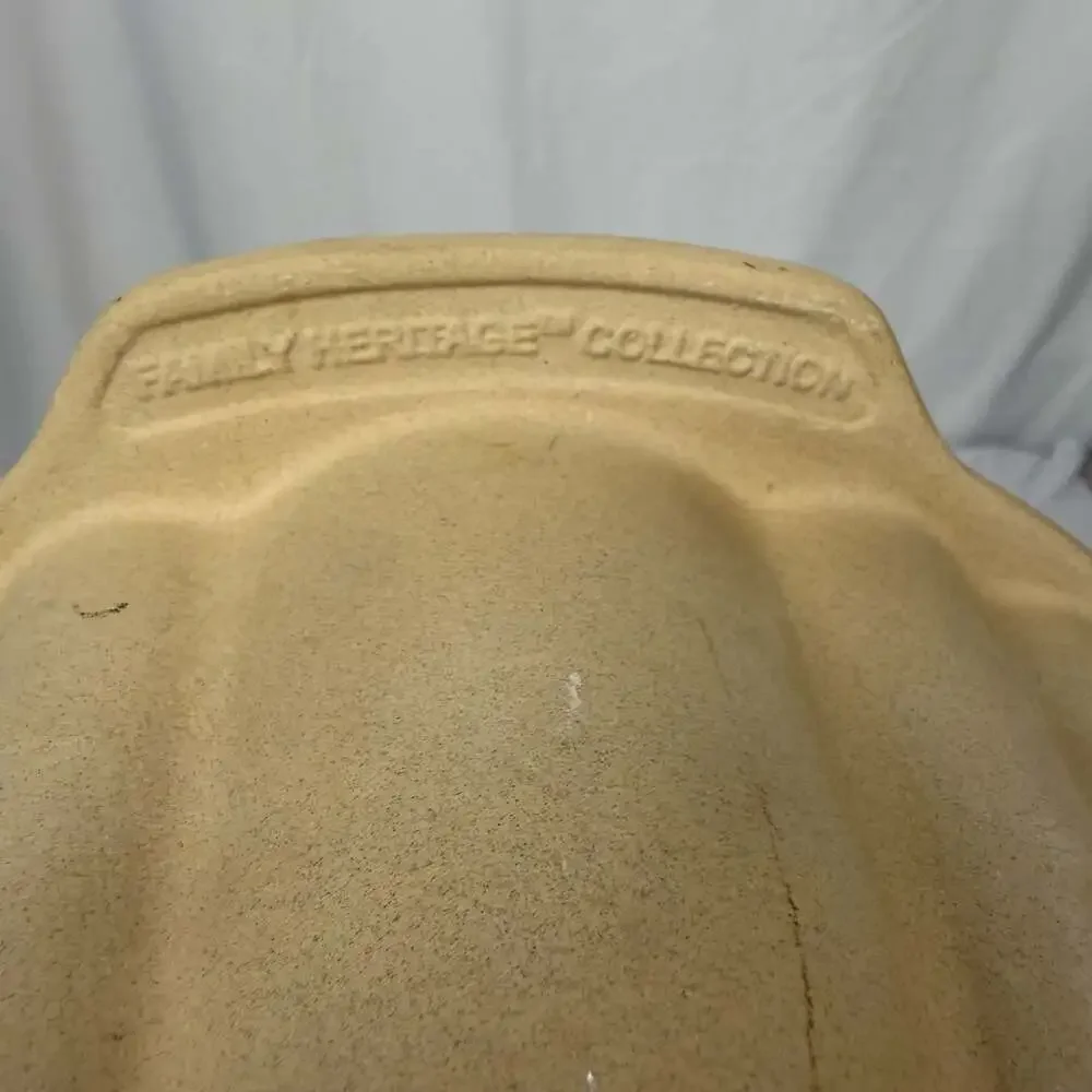 The Pampered Chef Family Heritage Collection Fluted Bundt Stoneware Baking Pan